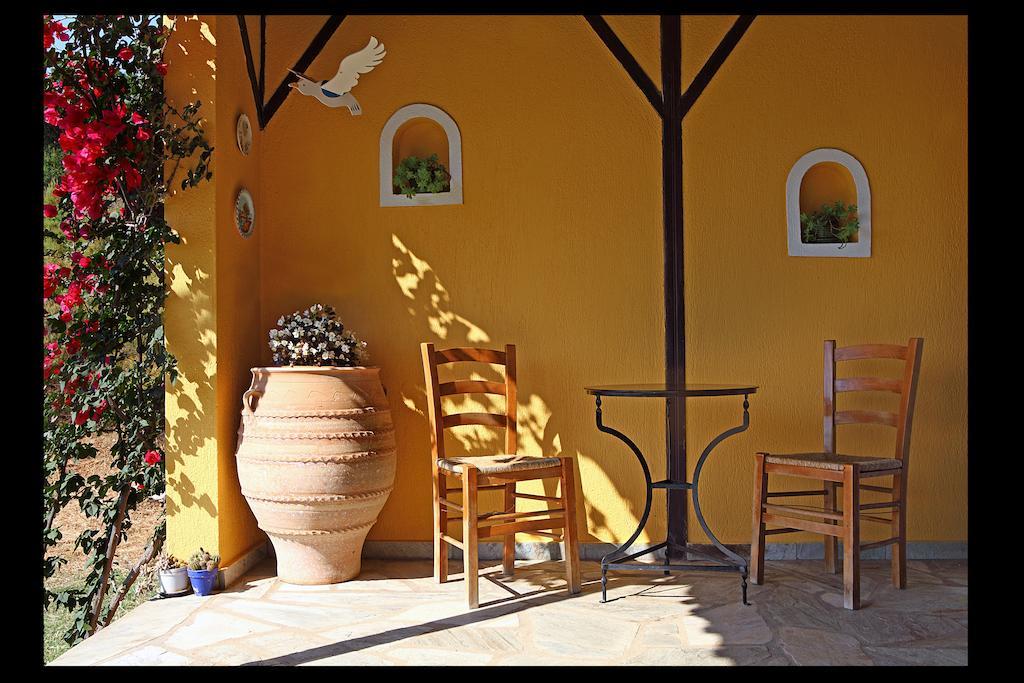 Mando Beachfront Stafylos Luaran gambar