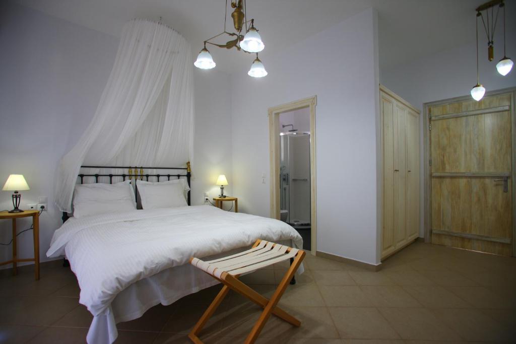Mando Beachfront Stafylos Bilik gambar